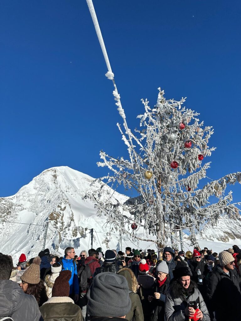 Crowded Jungfrau