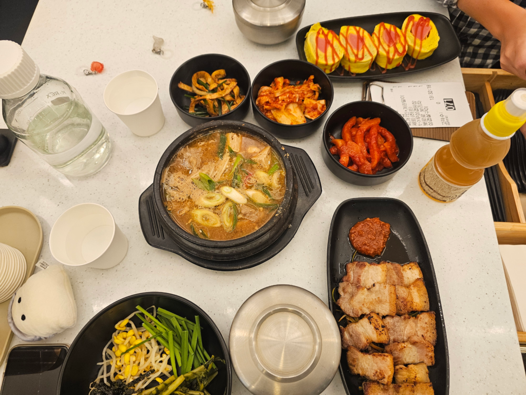 What to eat in Times Square Seoul